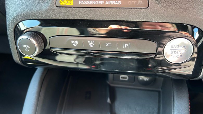 Ford Kuga 2.5 FHEV ST-Line X 5dr CVT Hybrid Estate